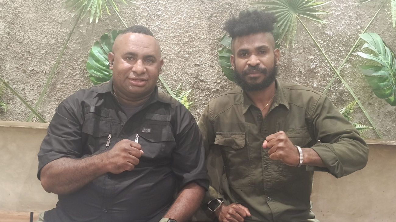 filter: 0; fileterIntensity: 0.0; filterMask: 0; captureOrientation: 0;
module: photo;hw-remosaic: false;touch: (-1.0, -1.0);sceneMode: 128;cct_value: 0;AI_Scene: (-1, -1);aec_lux: 0.0;aec_lux_index: 0;HdrStatus: auto;albedo:  ;confidence:  ;motionLevel: 0;weatherinfo: null;temperature: 33;