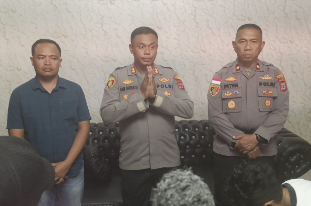 filter: 0; fileterIntensity: 0.0; filterMask: 0; captureOrientation: 0;
module: photo;hw-remosaic: false;touch: (-1.0, -1.0);sceneMode: 8;cct_value: 0;AI_Scene: (-1, -1);aec_lux: 0.0;aec_lux_index: 0;HdrStatus: auto;albedo:  ;confidence:  ;motionLevel: 0;weatherinfo: null;temperature: 38;