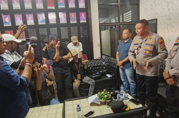 filter: 0; fileterIntensity: 0.0; filterMask: 0; captureOrientation: 0;
hdrForward: 0; module: photo;hw-remosaic: false;touch: (-1.0, -1.0);sceneMode: 3145728;cct_value: 0;AI_Scene: (-1, -1);aec_lux: 0.0;aec_lux_index: 0;HdrStatus: auto;albedo:  ;confidence:  ;motionLevel: 0;weatherinfo: null;temperature: 39;